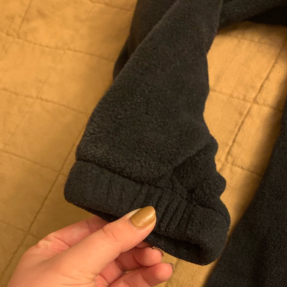 *DONATED* Ultra Soft Fleece Zip-up - Picture 4 of 9